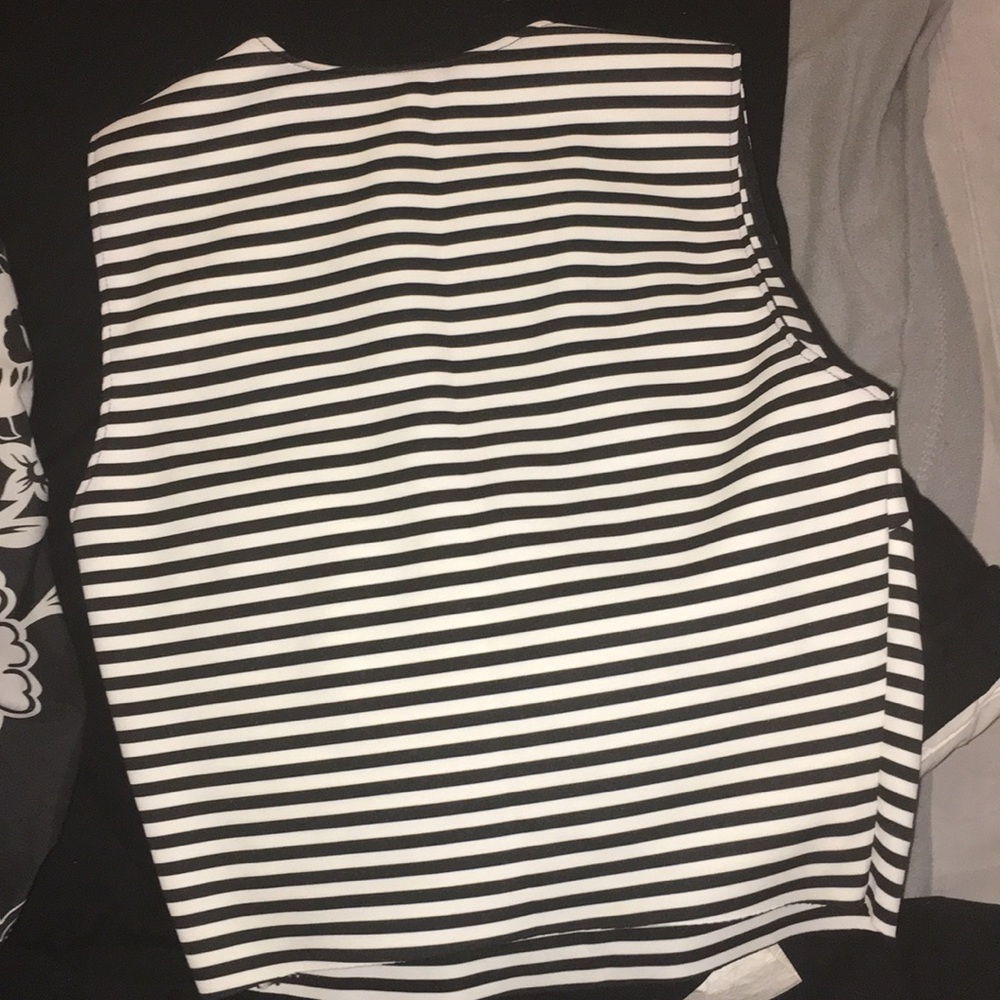 B&W Striped Crop Top